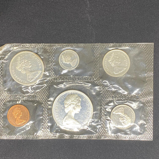 カナダ コインセット エリザベス2世 1966年の通販 by 蟹's shop カナダ コインセット エリザベス2世 1966年の通販 by 蟹's shop