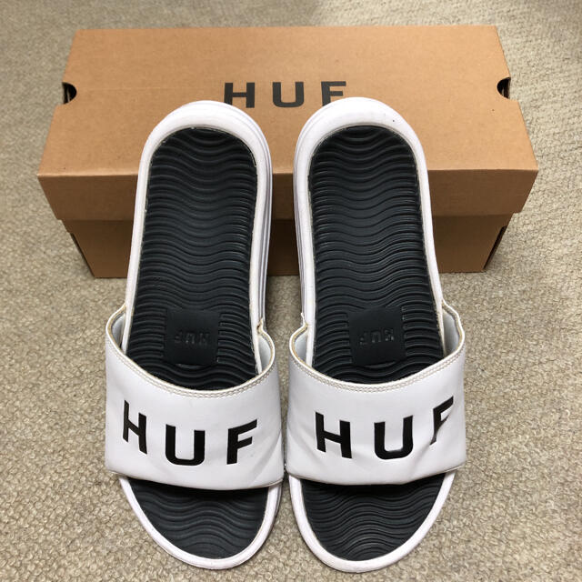 HUF(ハフ)のHUF SLIDE サンダル スニーカー　Tシャツ　キャップ メンズの靴/シューズ(サンダル)の商品写真