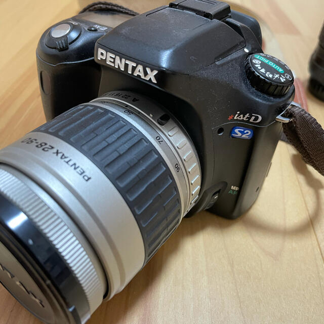 PENTAX(ペンタックス)のPENTAX istDS2一眼レフセット　単焦点・望遠レンズ　その他オマケ付 スマホ/家電/カメラのカメラ(デジタル一眼)の商品写真