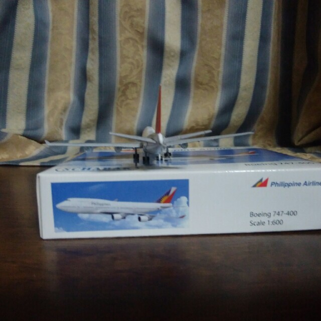 schabak1/600フィリピン航空B747-400 エンタメ/ホビーのおもちゃ/ぬいぐるみ(模型/プラモデル)の商品写真