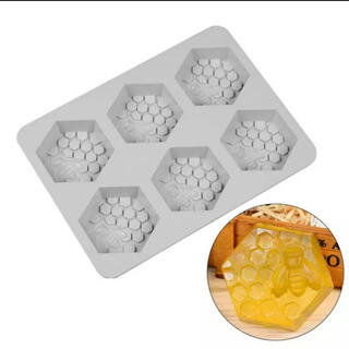蜂　蜂の巣　シリコンモールド　石鹸ソープケーキハンドメイド(各種パーツ)