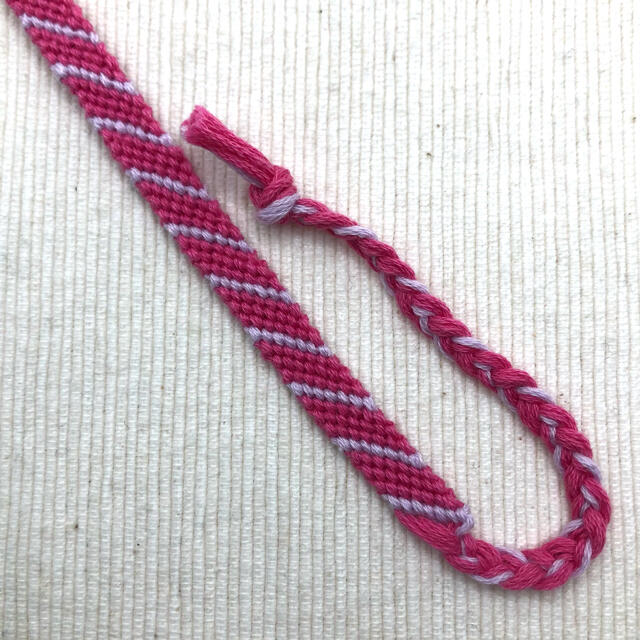 2色 ななめ編み ミサンガ 059. ハンドメイドのアクセサリー(ブレスレット/バングル)の商品写真