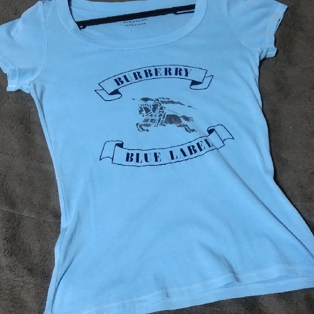 BURBERRY BLUE LABEL(バーバリーブルーレーベル)の⛵️🐬🐳🌈バーバリーブルーレーベル🏖️夏物処分品★激安★🌈🌈🌈 レディースのトップス(Tシャツ(半袖/袖なし))の商品写真