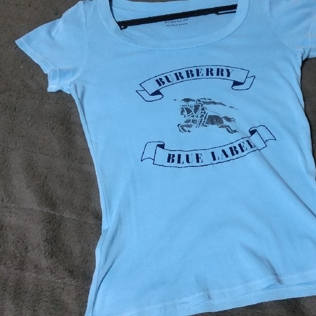 BURBERRY BLUE LABEL(バーバリーブルーレーベル)の⛵️🐬🐳🌈バーバリーブルーレーベル🏖️夏物処分品★激安★🌈🌈🌈 レディースのトップス(Tシャツ(半袖/袖なし))の商品写真