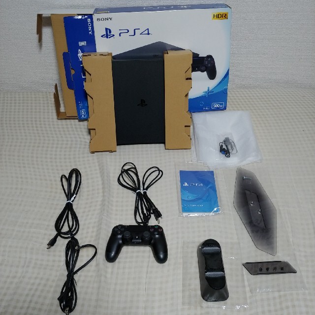 PlayStation4 ジェットブラック (CUH-2100A B01)