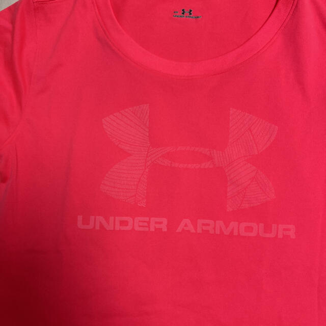 UNDER ARMOUR(アンダーアーマー)のアンダーアーマー　レディースＴシャツ スポーツ/アウトドアのトレーニング/エクササイズ(トレーニング用品)の商品写真