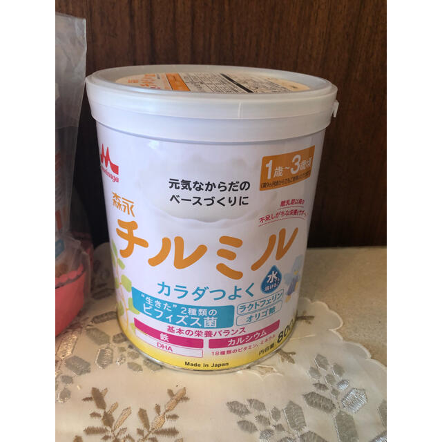 森永乳業(モリナガニュウギョウ)の新品未開封✨チルミル 800g×3缶✨賞味期限2022年2月 食品/飲料/酒の食品(その他)の商品写真