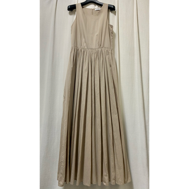 Noble 38サイズの通販 by MARUCOCO's shop｜ノーブルならラクマ - 夏のレディのドレス ベージュ 正規店国産