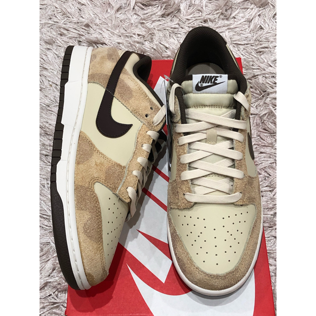 NIKE(ナイキ)の27 NIKE DUNK LOW PRM ANIMAL PACK GIRAFFE メンズの靴/シューズ(スニーカー)の商品写真