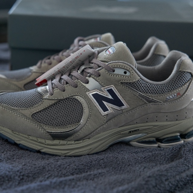 newbalance ニューバランス ML2002RA GRAY 27.5 メンズの靴/シューズ(スニーカー)の商品写真