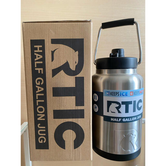 THERMOS(サーモス)のRTIC HALF GALLON JUG 1.9L アールティック　ハーフガロン スポーツ/アウトドアのアウトドア(食器)の商品写真