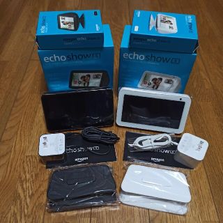 エコー(ECHO)のEcho Show5 白黒2台セット スタンド付き(スピーカー)