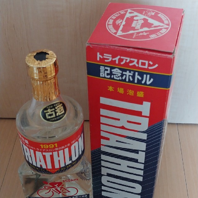 古酒泡盛 30年物  トライアスロン記念ボトル 食品/飲料/酒の酒(焼酎)の商品写真