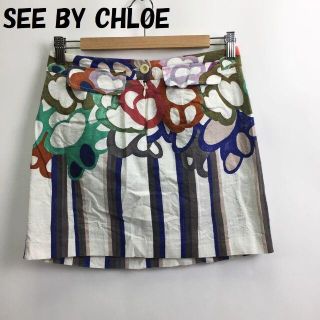 シーバイクロエ(SEE BY CHLOE)のシーバイクロエ 総柄 ミニスカート ホワイトベース マルチカラー USAサイズ2(ミニスカート)