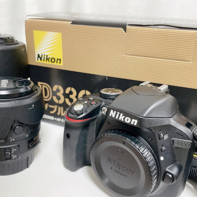 Nikon(ニコン)の美品 付属品完備 動作確認済み Nikon D3300 ダブルズームキット スマホ/家電/カメラのカメラ(デジタル一眼)の商品写真