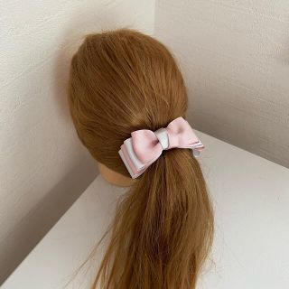 フロントクロスリボン バレッタ ヘアーアクセサリー(ヘアアクセサリー)