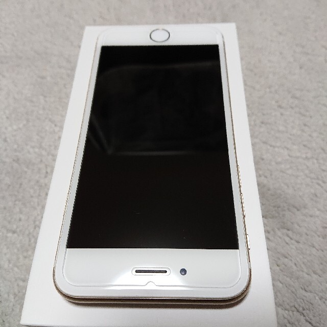 iPhone(アイフォーン)のiPhone 6 Gold au 美品 スマホ/家電/カメラのスマートフォン/携帯電話(スマートフォン本体)の商品写真