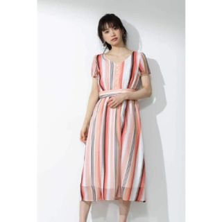 プロポーションボディドレッシング(PROPORTION BODY DRESSING)の【極美品】プロポーションボディドレッシングワンピースＶネック　ワンピース　春夏物(ロングワンピース/マキシワンピース)