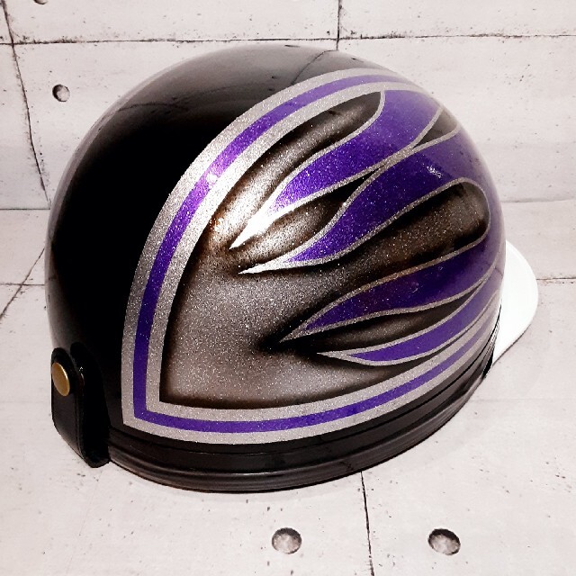 カスタムコルク半　紫ファイヤーシルバーラメ 自動車/バイクのバイク(ヘルメット/シールド)の商品写真