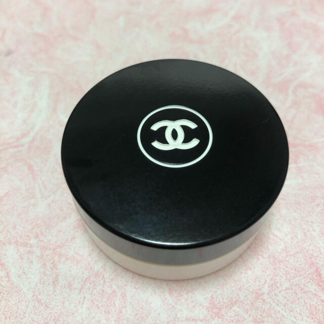 CHANEL(シャネル)のシャネル　リップバーム コスメ/美容のスキンケア/基礎化粧品(リップケア/リップクリーム)の商品写真