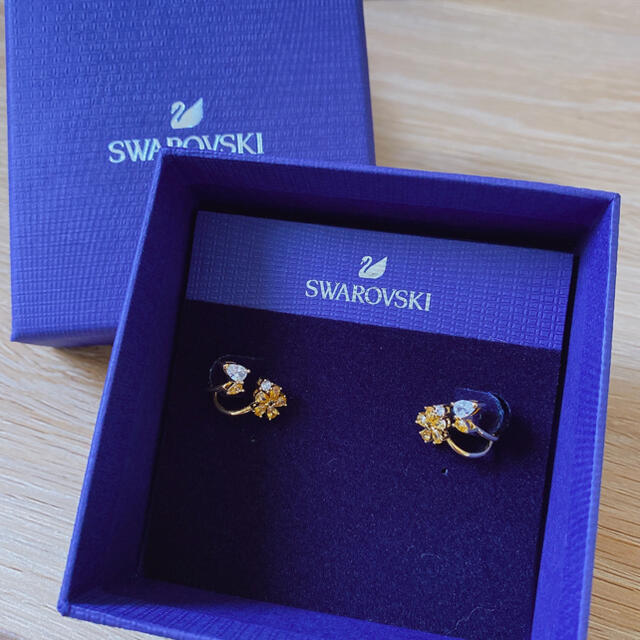 SWAROVSKI(スワロフスキー)の‼︎まるこ様専用‼︎   BOTANICAL  Pierce レディースのアクセサリー(ピアス)の商品写真