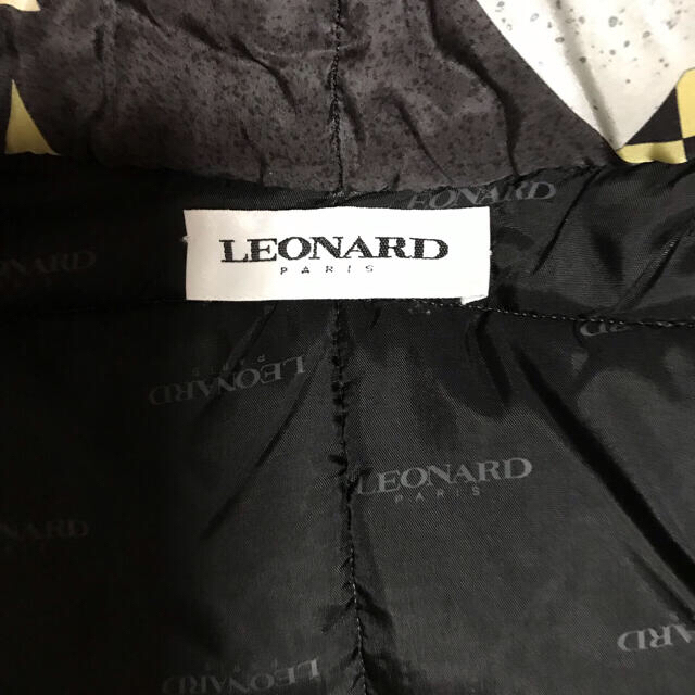 LEONARD(レオナール)のmimi様専用　レオナール    ダウンコート レディースのジャケット/アウター(ダウンコート)の商品写真