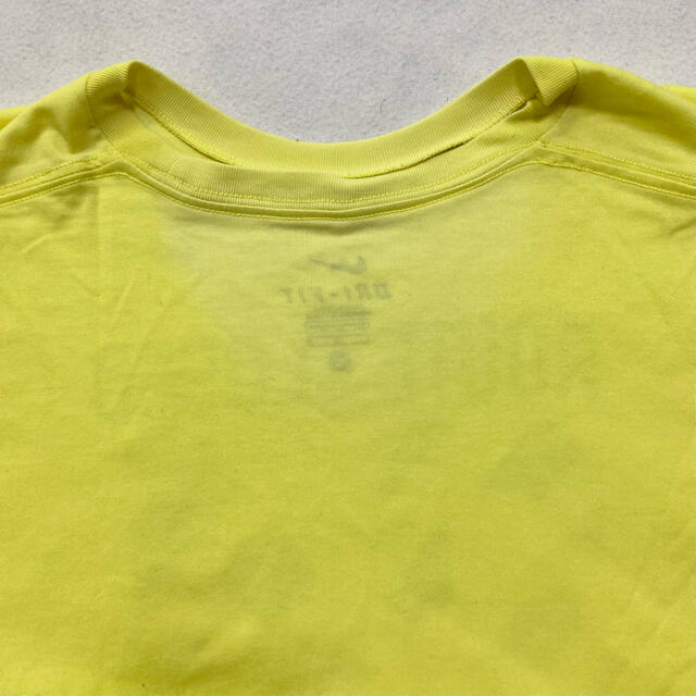 NIKE(ナイキ)の値下げナイキTシャツ　ドライフィット　イエロー　メンズL メンズのトップス(Tシャツ/カットソー(半袖/袖なし))の商品写真