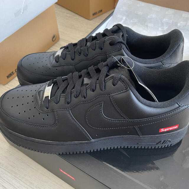 シュプリーム ナイキ エアホース1 supreme Nike Air Force