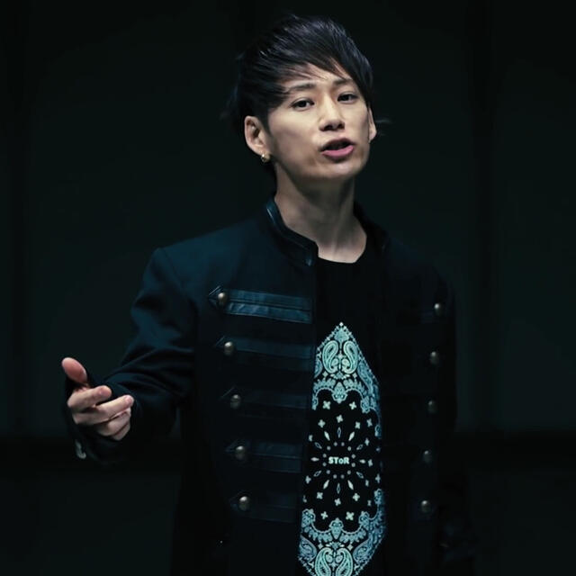 uverworldTAKUYA∞着用　SToR ペイズリーバンダナTシャツ