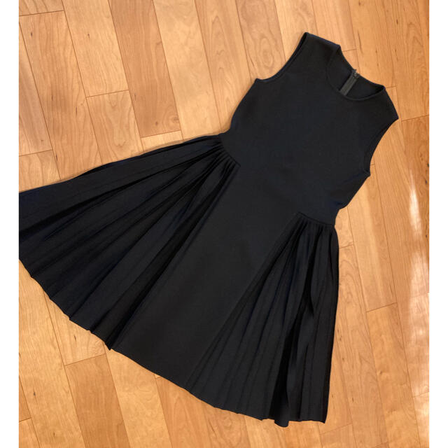 美品❣️フォクシー ニットワンピース ブラック 40 FOXEY - ひざ丈