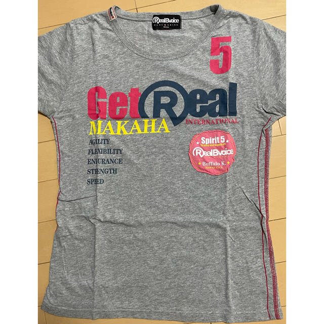 RealBvoice(リアルビーボイス)の美品　リアルビーボイス　Tシャツ レディースのトップス(Tシャツ(半袖/袖なし))の商品写真