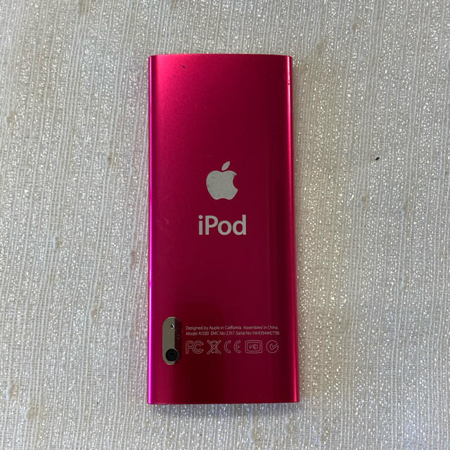 Apple(アップル)の 動作未確認！　傷あり　iPod　ジャンク　ピンク　本体 スマホ/家電/カメラのオーディオ機器(ポータブルプレーヤー)の商品写真