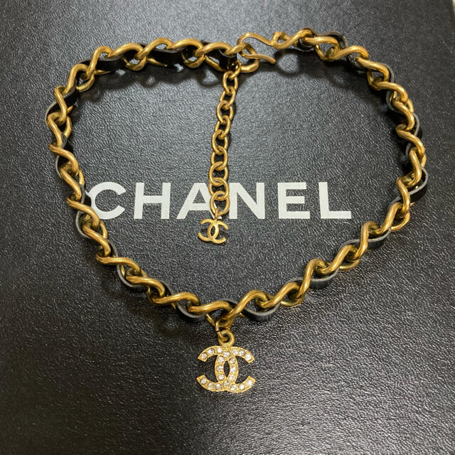 CHANEL(シャネル)のシャネル ヴィンテージ  ココマーク ネックレス チョーカー レディースのアクセサリー(ネックレス)の商品写真