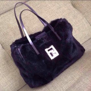 フェンディ(FENDI)の3000円引き！FENDI♡ラビットファーバッグ(ハンドバッグ)