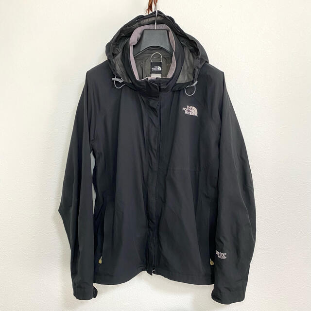 THE NORTH FACE(ザノースフェイス)の美品 THE NORTH FACE マウンテンパーカー ゴアテックス ブラック レディースのジャケット/アウター(ナイロンジャケット)の商品写真