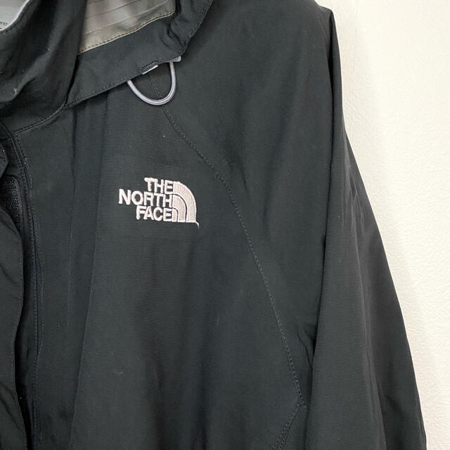 THE NORTH FACE(ザノースフェイス)の美品 THE NORTH FACE マウンテンパーカー ゴアテックス ブラック レディースのジャケット/アウター(ナイロンジャケット)の商品写真