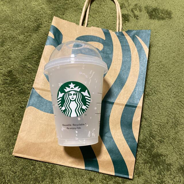 Starbucks Coffee(スターバックスコーヒー)の新品　スタバ　リユーザブルコールドカップ　アップサイクルコットン５点 インテリア/住まい/日用品のキッチン/食器(容器)の商品写真