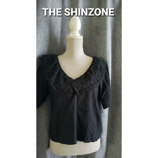 シンゾーン(Shinzone)の美品　THE SHINZONE  大きなレース襟の可愛いコットンブラウス(シャツ/ブラウス(半袖/袖なし))