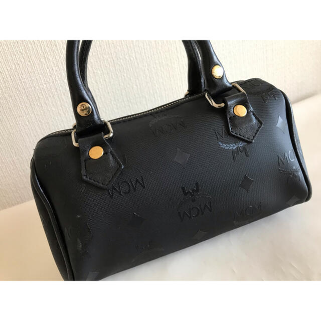 MCM(エムシーエム)の正規品 MCM ミニボストン ハンドバッグ レディースのバッグ(ボストンバッグ)の商品写真