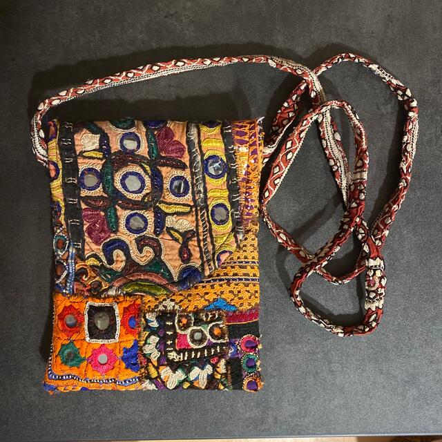MALAIKA(マライカ)の【MALAIKA】インド・ミラーワークサコッシュ レディースのバッグ(ショルダーバッグ)の商品写真