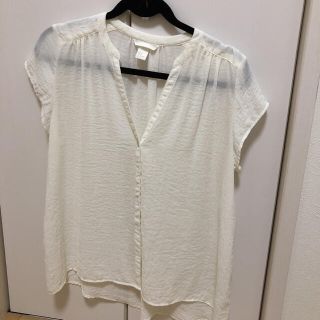 エイチアンドエム(H&M)の半袖ブラウス(シャツ/ブラウス(半袖/袖なし))