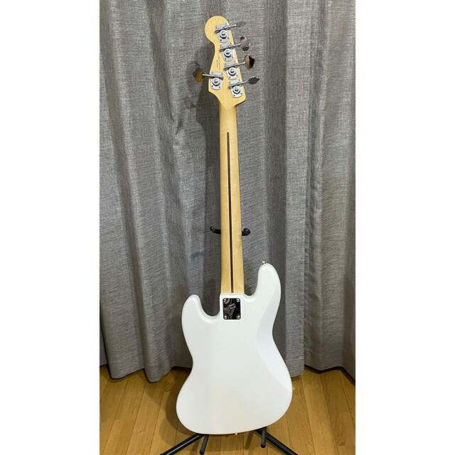 Fender(フェンダー)のFender Mexico JazzBass V Pau Ferro White 楽器のベース(エレキベース)の商品写真