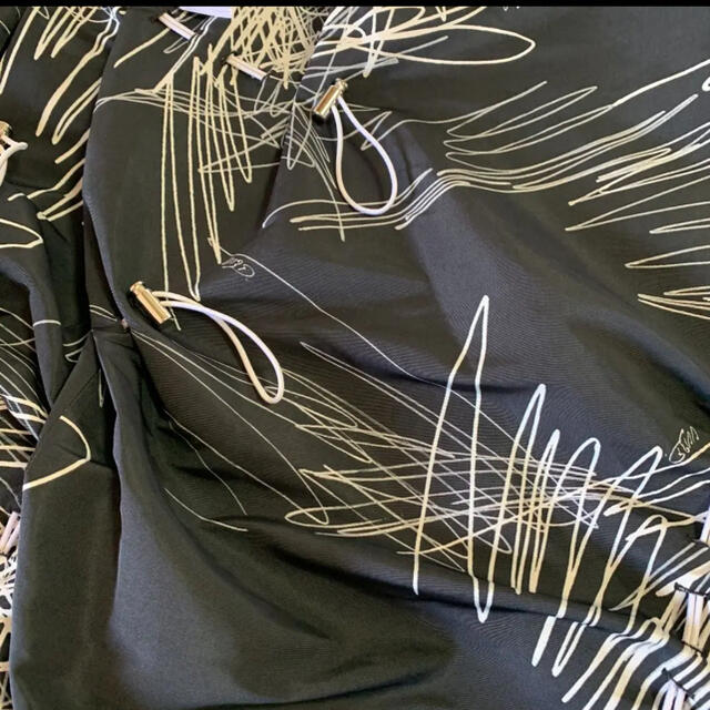 アンスリード　ラインアートギャザースカート　ブラック　36サイズ　新品タグ付き