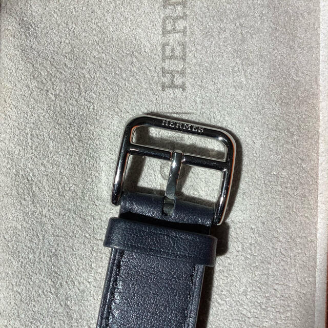 Hermes(エルメス)のアップルウォッチ　エルメス純正革バンド　ドゥブルトゥール　ブルーインディゴ スマホ/家電/カメラのスマホアクセサリー(その他)の商品写真