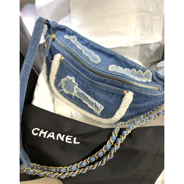 CHANEL(シャネル)のシャネル ボディバッグ レディースのバッグ(ボディバッグ/ウエストポーチ)の商品写真