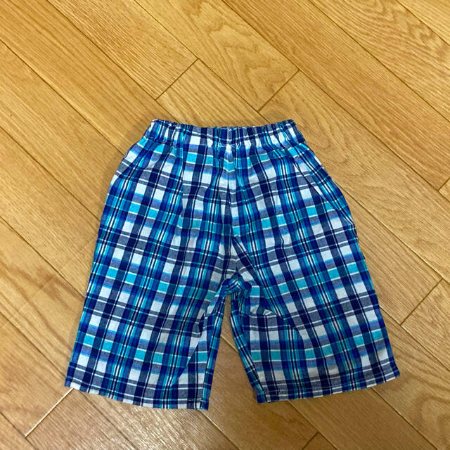 西松屋(ニシマツヤ)のハーフパンツ　チェック　サイズ95 キッズ/ベビー/マタニティのキッズ服男の子用(90cm~)(パンツ/スパッツ)の商品写真