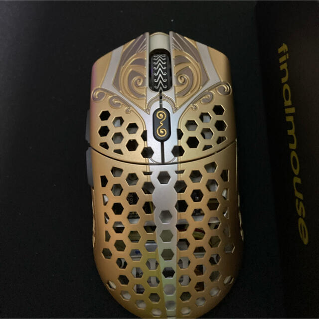 Finalmouse Starlight-12  Achilles Medium