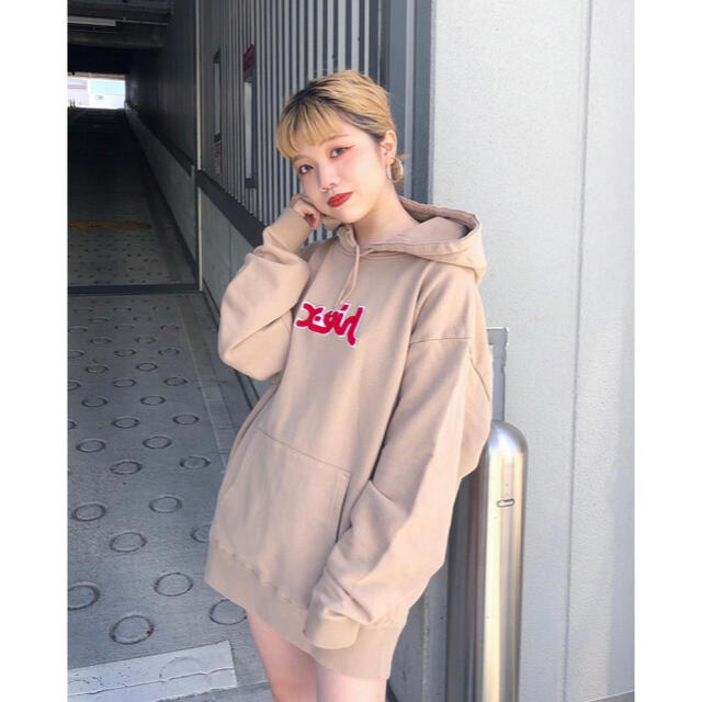 【入手困難】美品X-LARGE×X-GIRL　パーカー　バックプリント　L