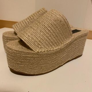 ザラ(ZARA)の【ZARA】ジュート　厚底　サンダル(サンダル)