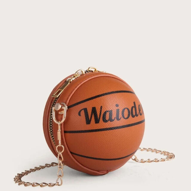 バスケットボール♡ショルダーバッグ♡ブラウン♡トレンド♡チェーン♡ボディバッグ レディースのバッグ(ショルダーバッグ)の商品写真